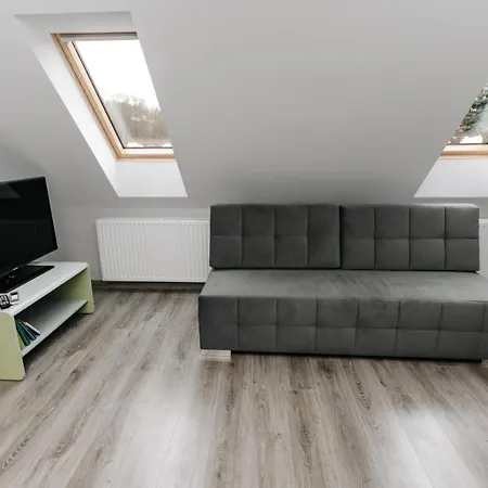 Karo 2 Karkonosze * 耶莱尼亚古拉